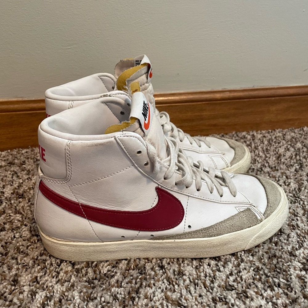 Nike Mid Blazer 77’s women